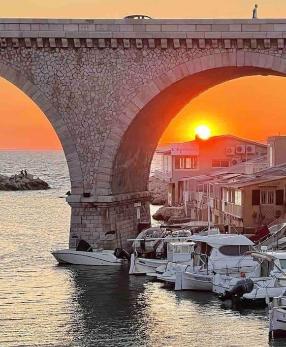 マルセイユ Vallon Des Auffes : Le Cabanon De Mireilleヴィラ エクステリア 写真
